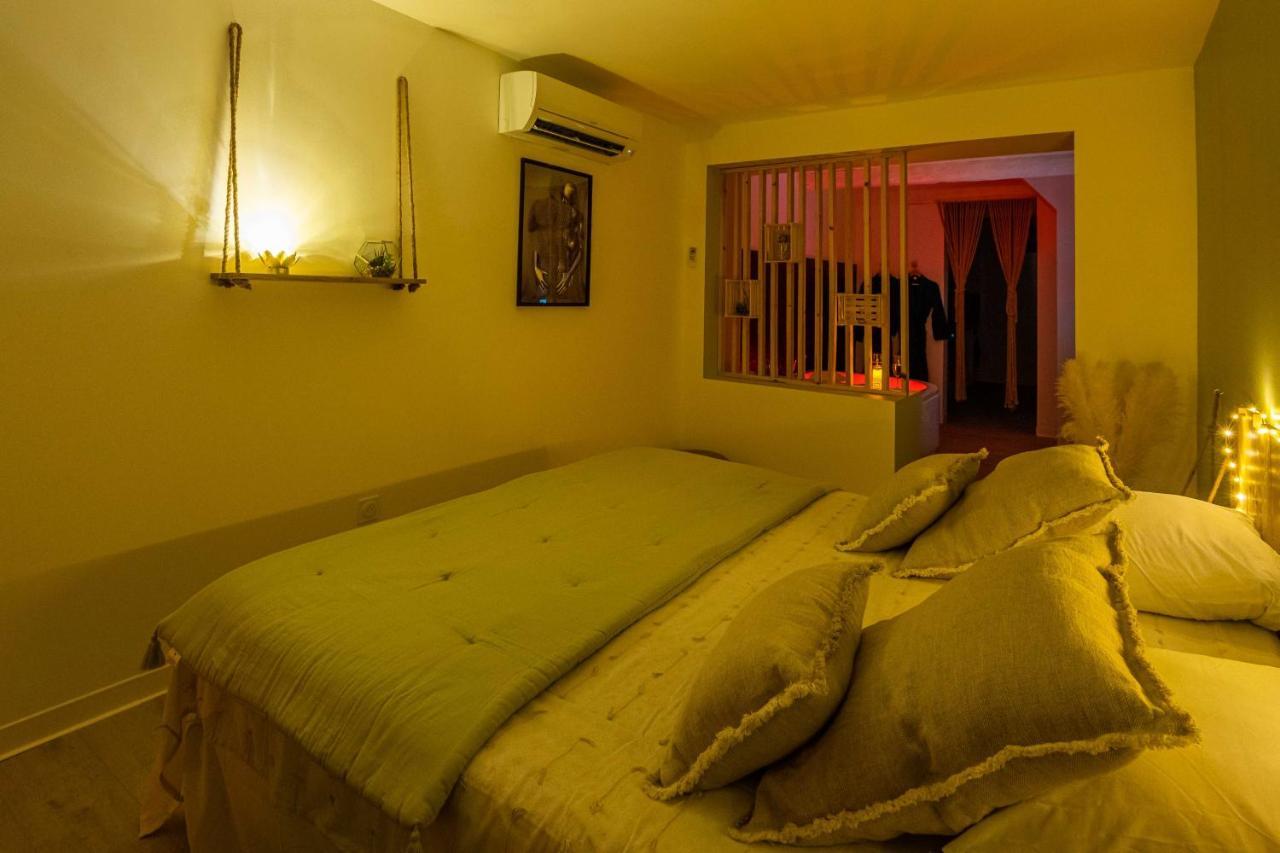 Le Lovely Narbonnais - Balneo & Sauna นาร์บอนน์ ภายนอก รูปภาพ